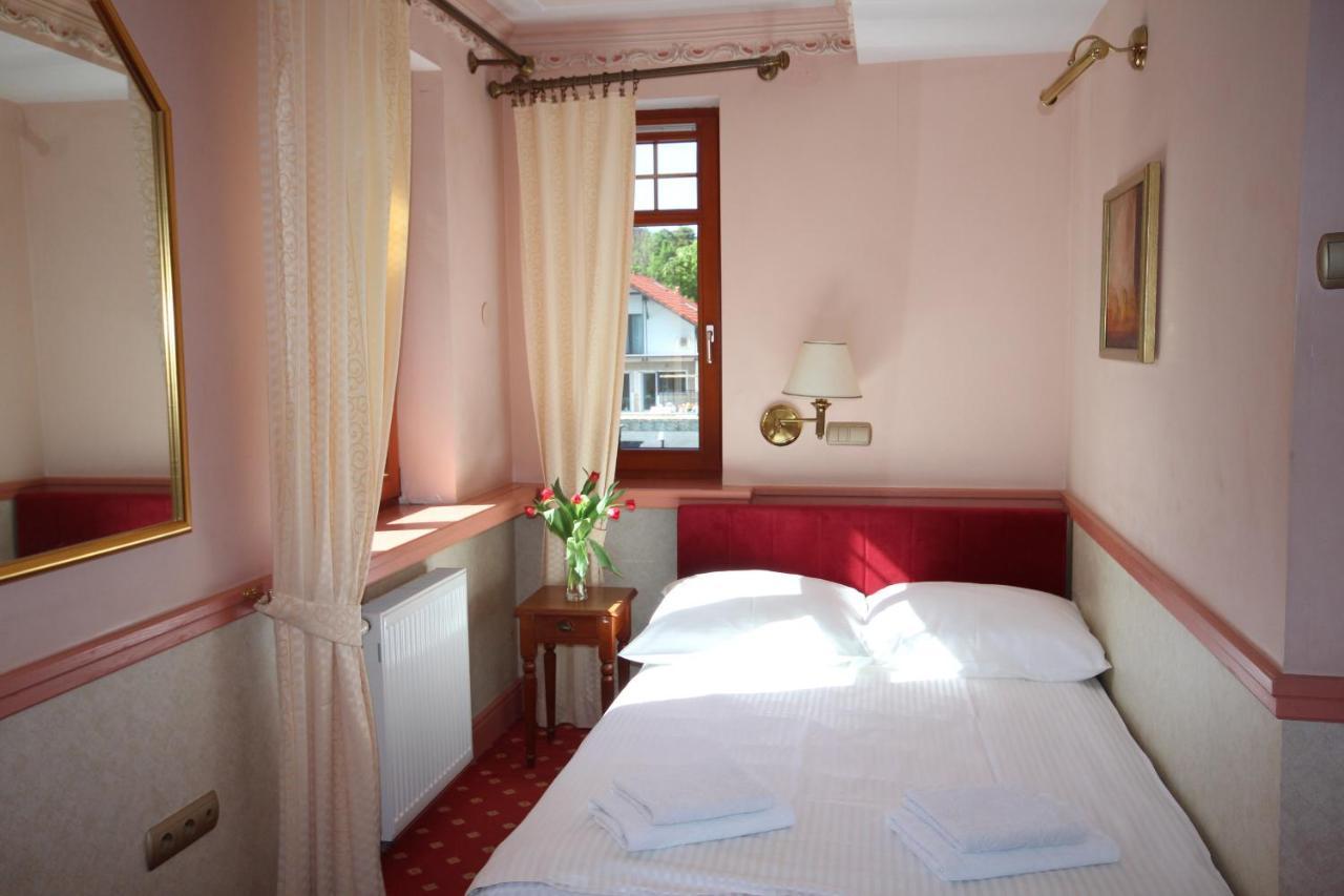 Amor Homestay *